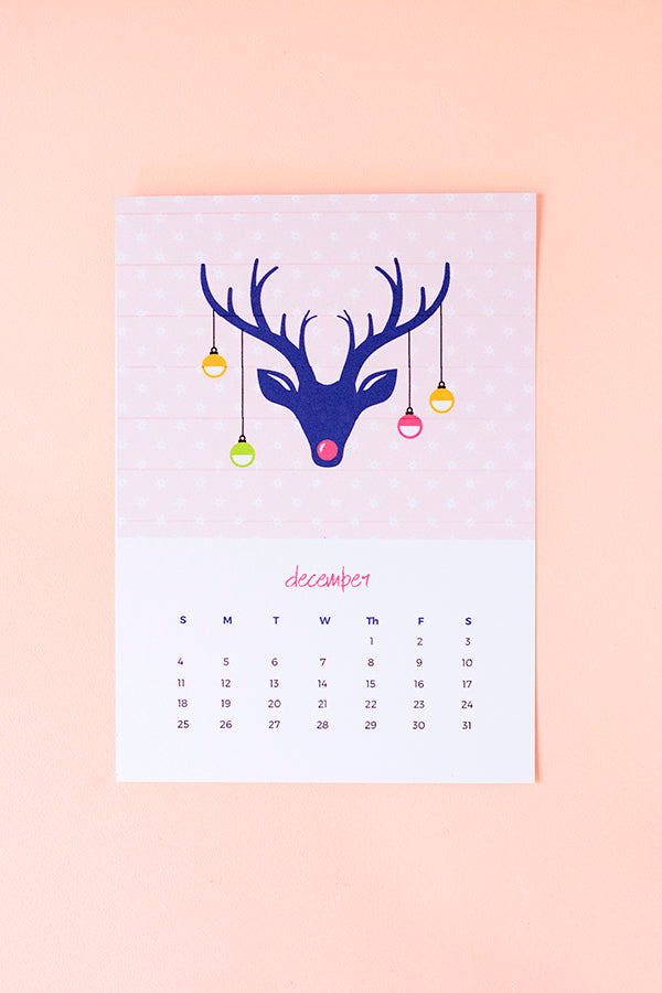 Festive reindeer December 2016 calendar - free printable for your home or office