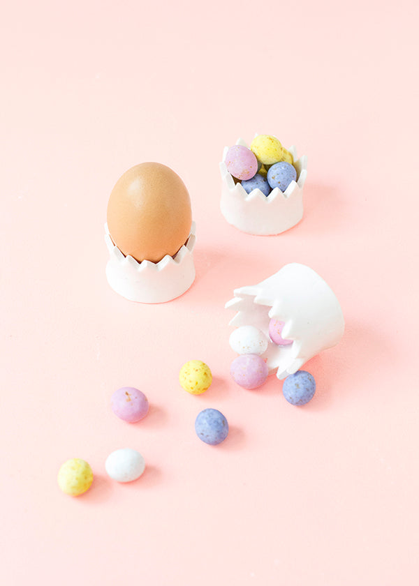 Whip up these easy DIY clay crown egg cups to give to friends for Easter!