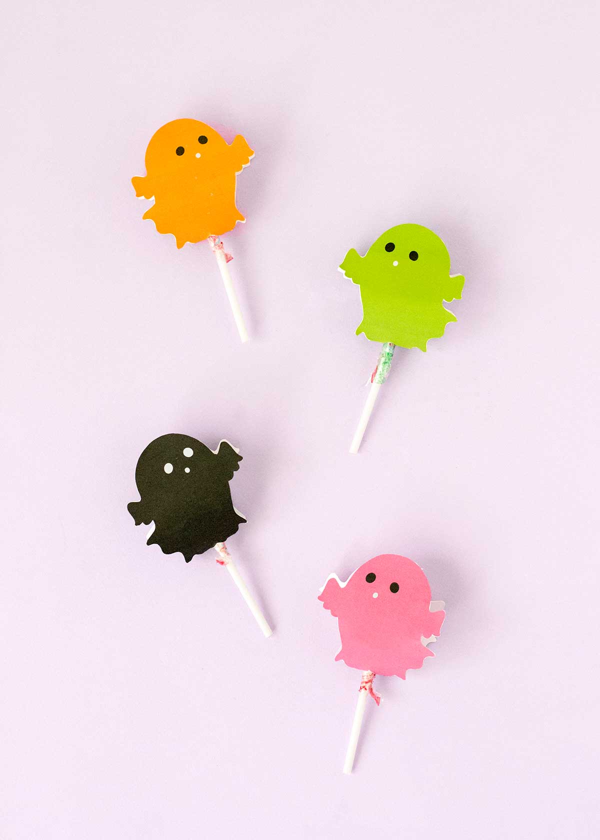 DIY HALLOWEEN LOLLIPOP HOLDERS — The Useless Crafter