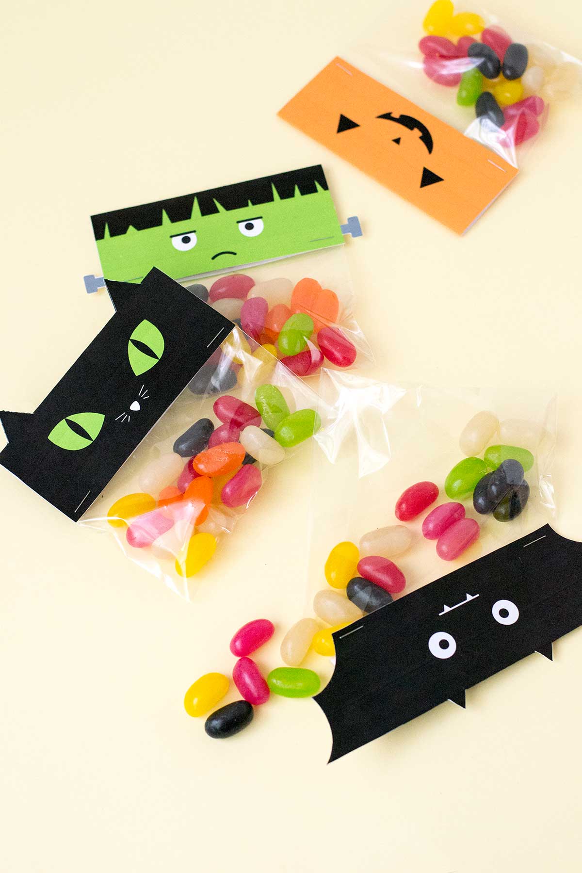 Free printable treat bag toppers - Make and Tell for Curbly