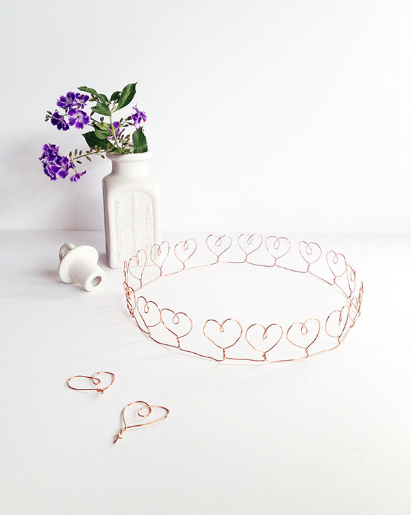 DIY wire heart crown