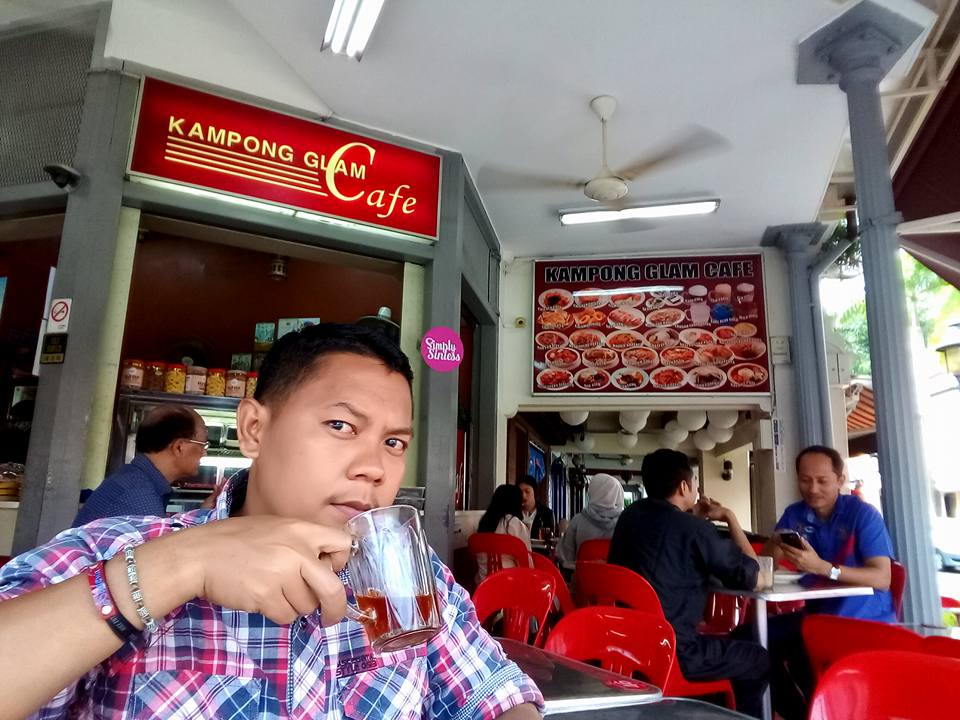 Kampong Glam Cafe