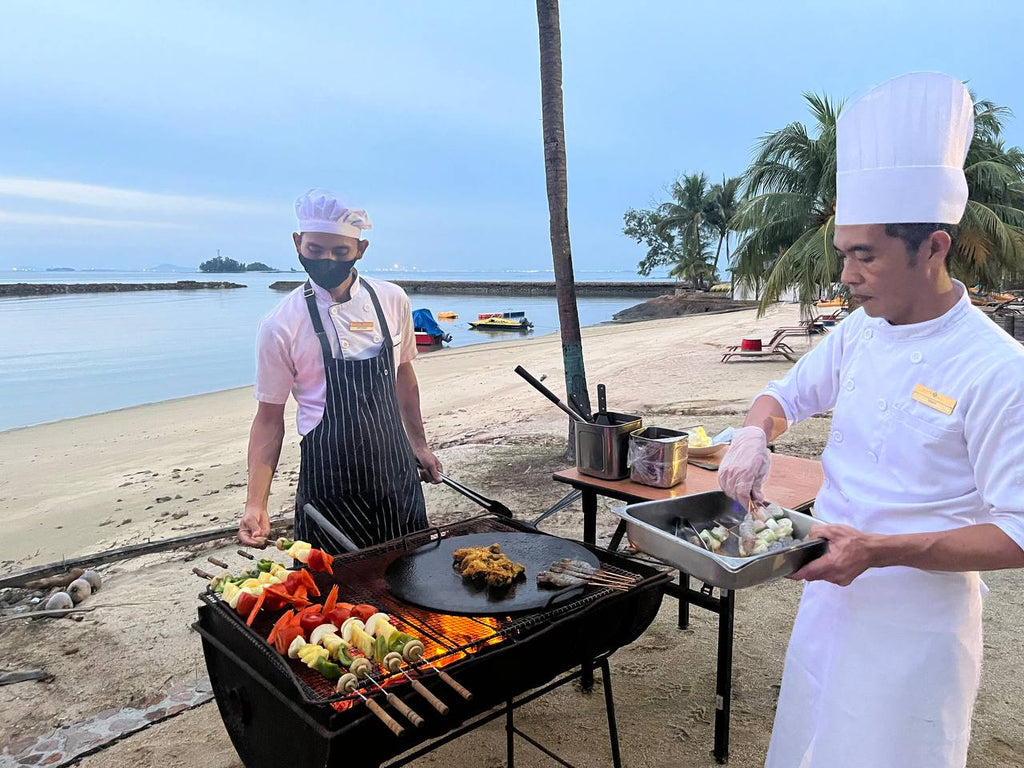 Romantic Beach Dinner