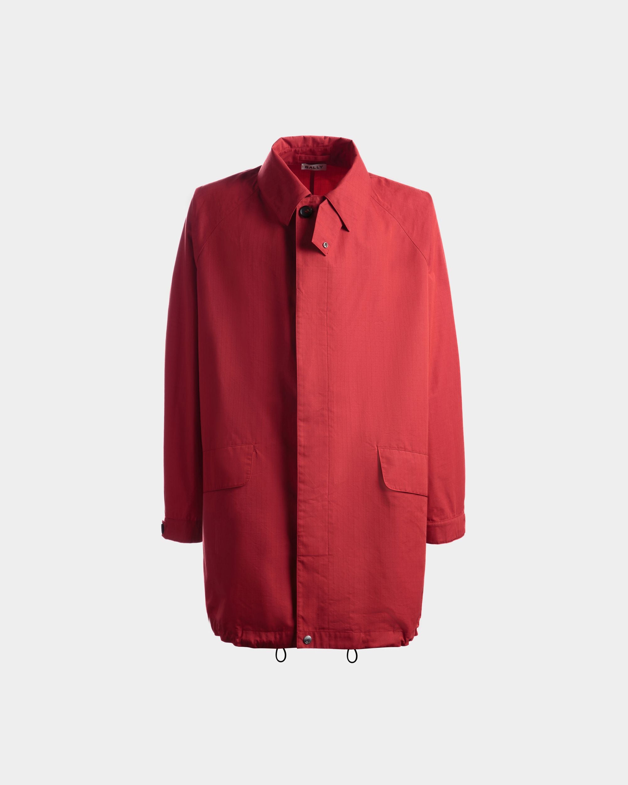 Mantel für Herren aus Nylon in Candy Red | Bally | Still Life Vorderseite
