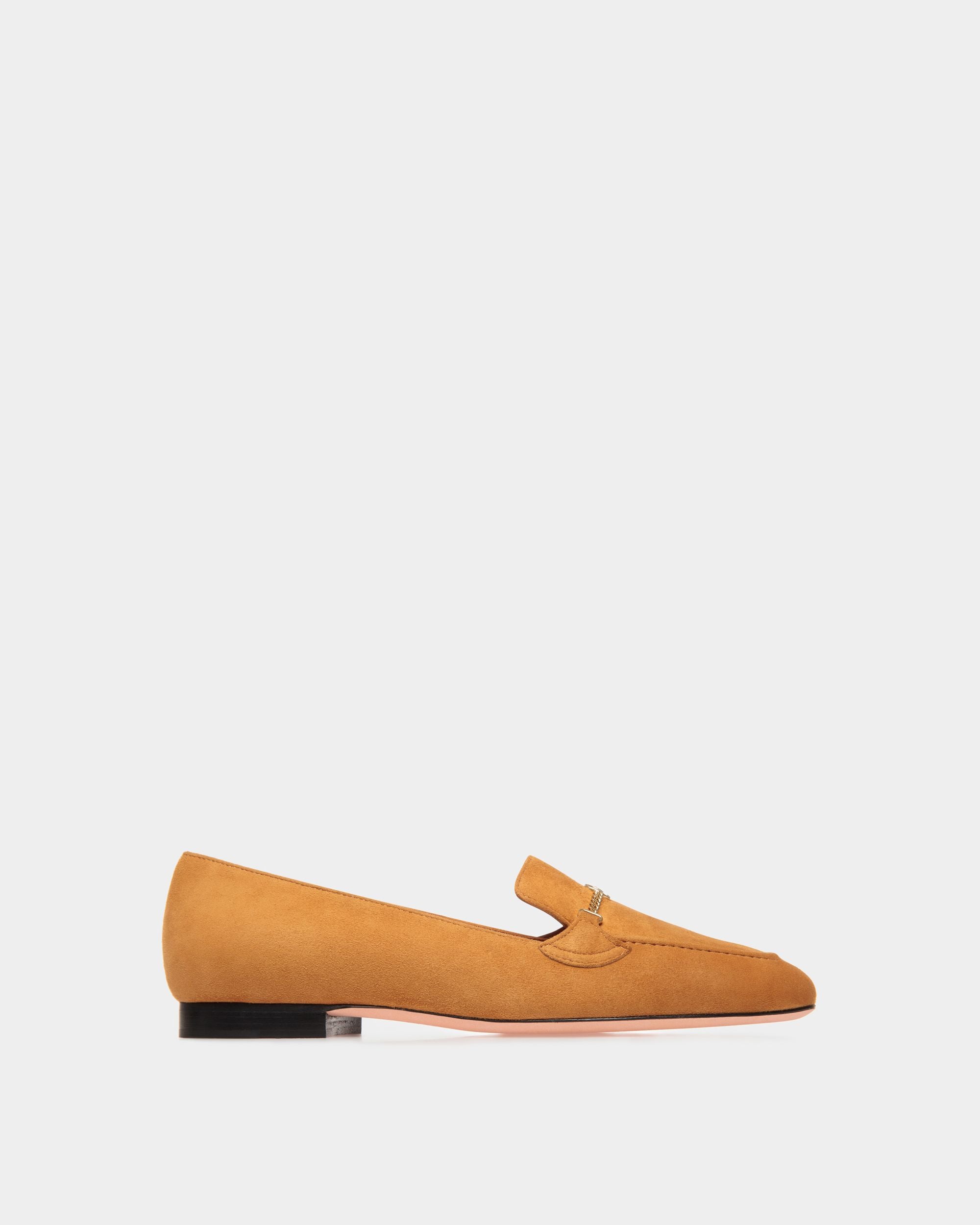 Daily-Emblem | Damen-Loafer aus braunem Veloursleder | Bally | Still Life Seite