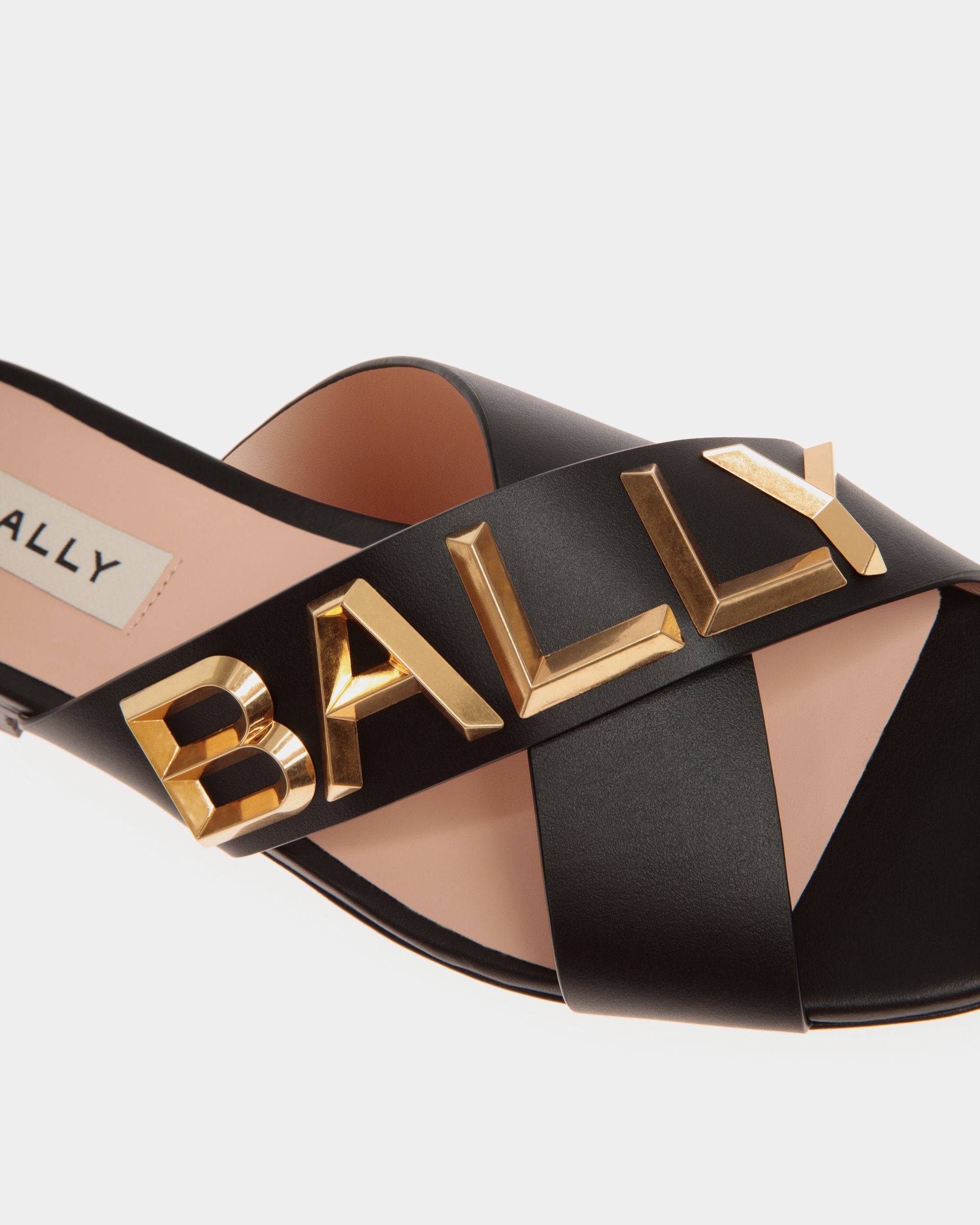 Bally Spell | Flache Pantolette für Damen aus Leder in Schwarz | Bally | Still Life Detail