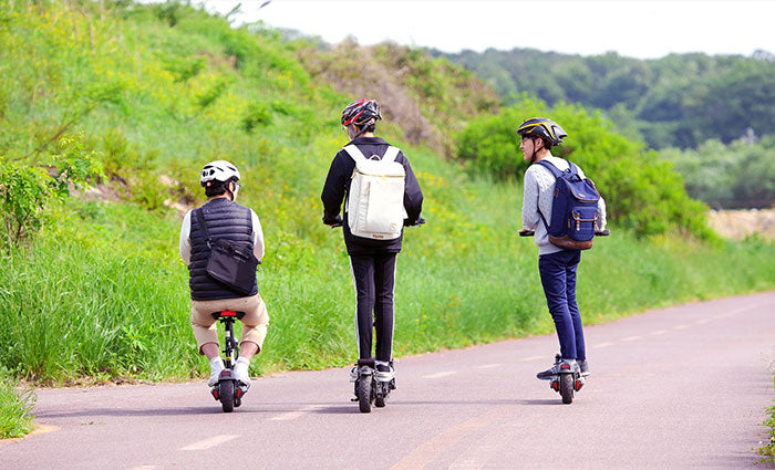 electric-bike-and-scooter-youth-oolactive