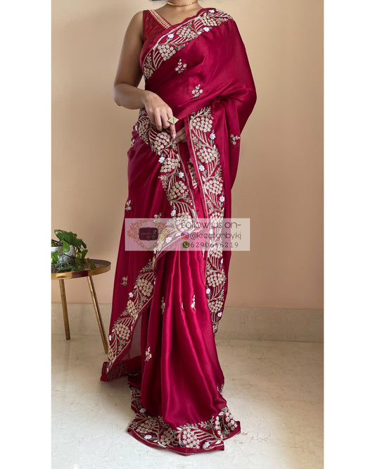 Mauve Satin Silk Saree With Handmade Tassels On Pallu – kreationbykj