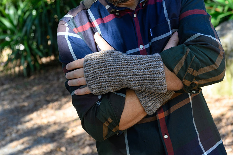 Men's Cable Knit Fingerless Gloves Pattern – Handy Little Me Shop