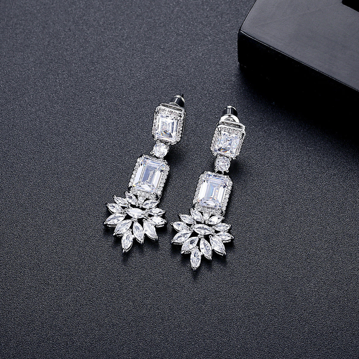 Silver Earrings online for women | Silverlinings | Handmade Filigree
