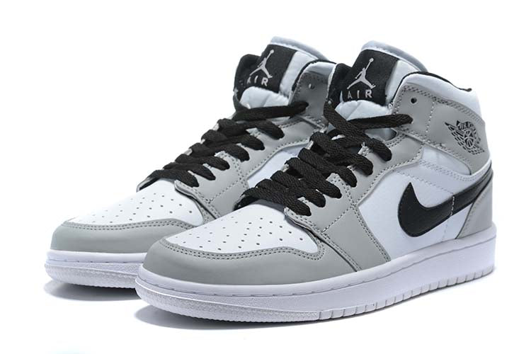 Nike Air Jordan 1 High Top Sports Running Shoes Versatile Casual Basketball Shoes Sneakers