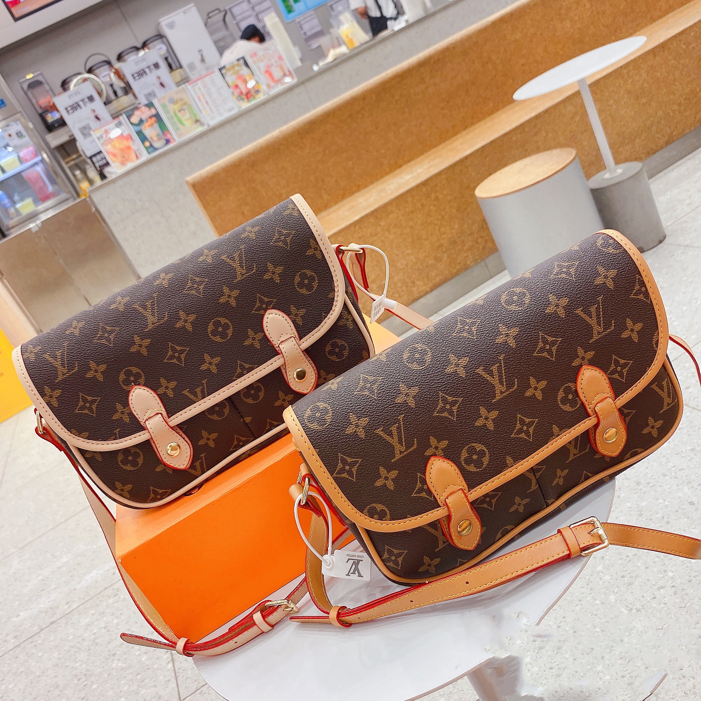 LV Louis Vuitton Vintage Bag Classic Jacquard Nurse Bag Saddle Bag Messenger Bag Women's Leather