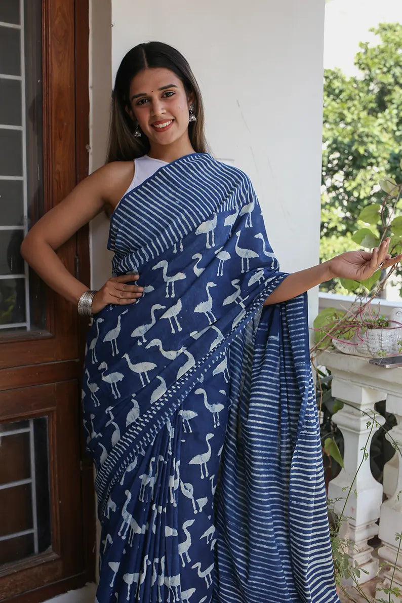 CRAFT MUSIUM INDIGO PRINT ETHNIC PURE COTTON MULMUL SAREE WITH BLOUSE