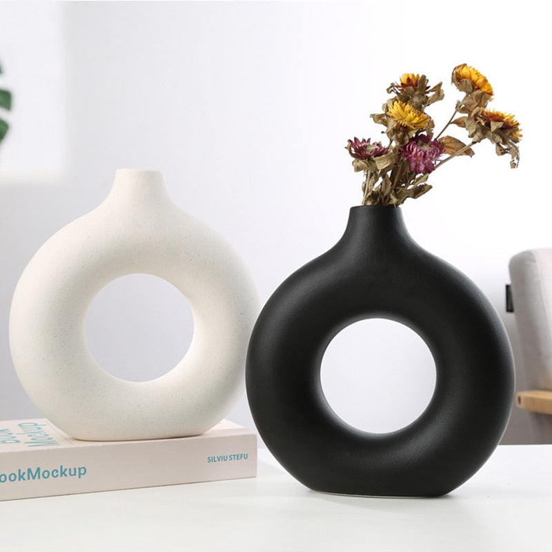 Ceramic Donut Vase – Simply Chic Home Decor