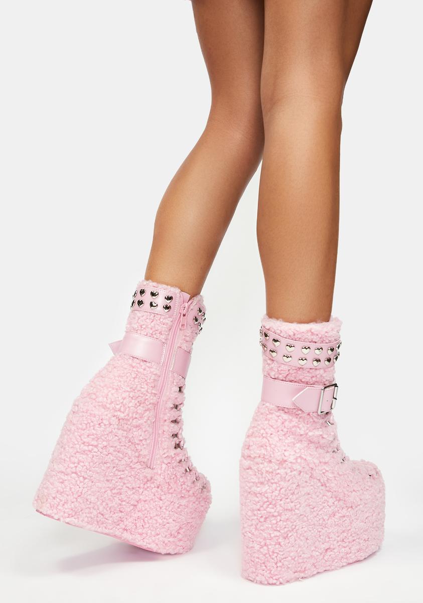 pink sherpa boots