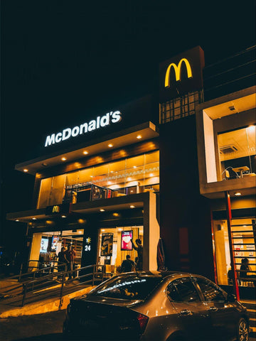 a McDonalds fast food restaurant