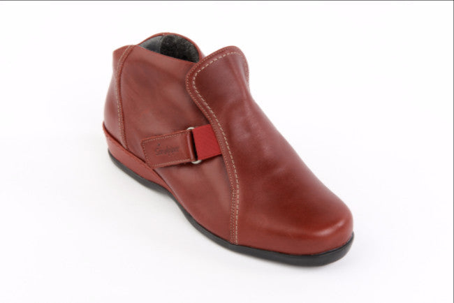 fashionable wide fitting boots