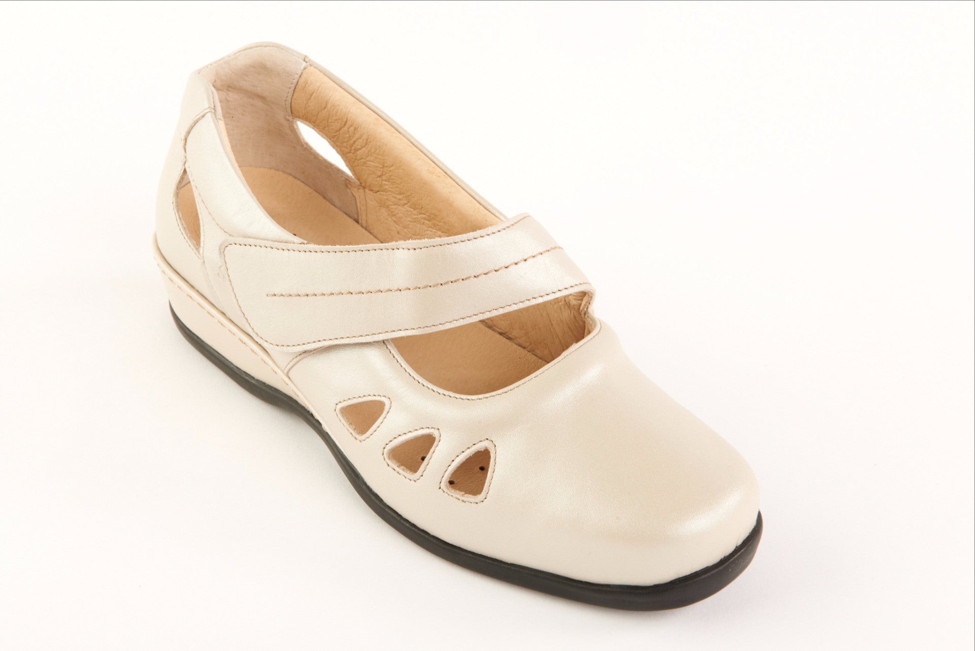 ladies soft shoes wide fit