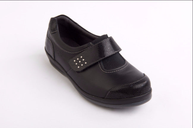 fashionable wide fitting shoes ladies