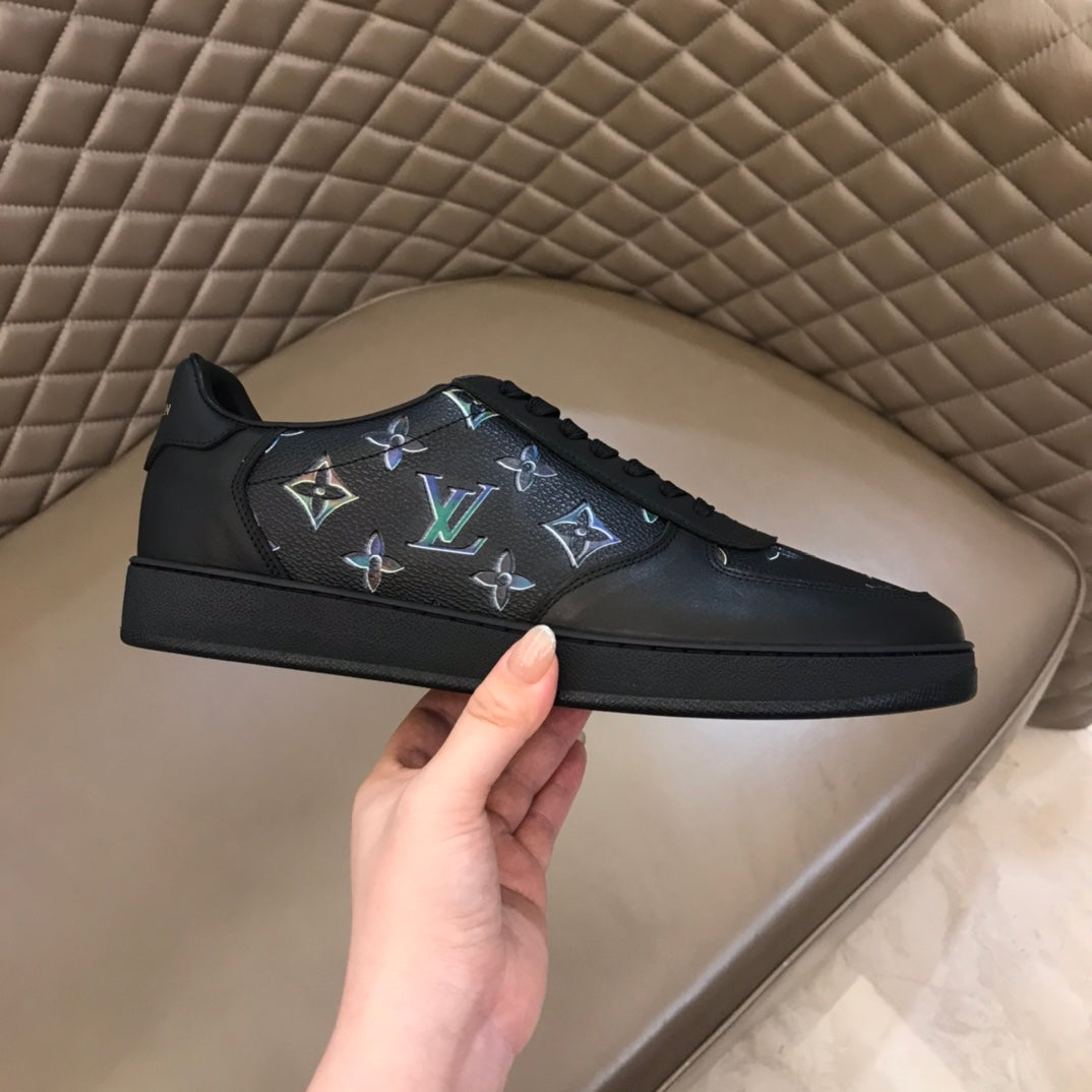 Louis Vuitton LV Fashion Casual Shoes Comfortable Breathable Sneakers Soft Bottom Low-top Sneakers T