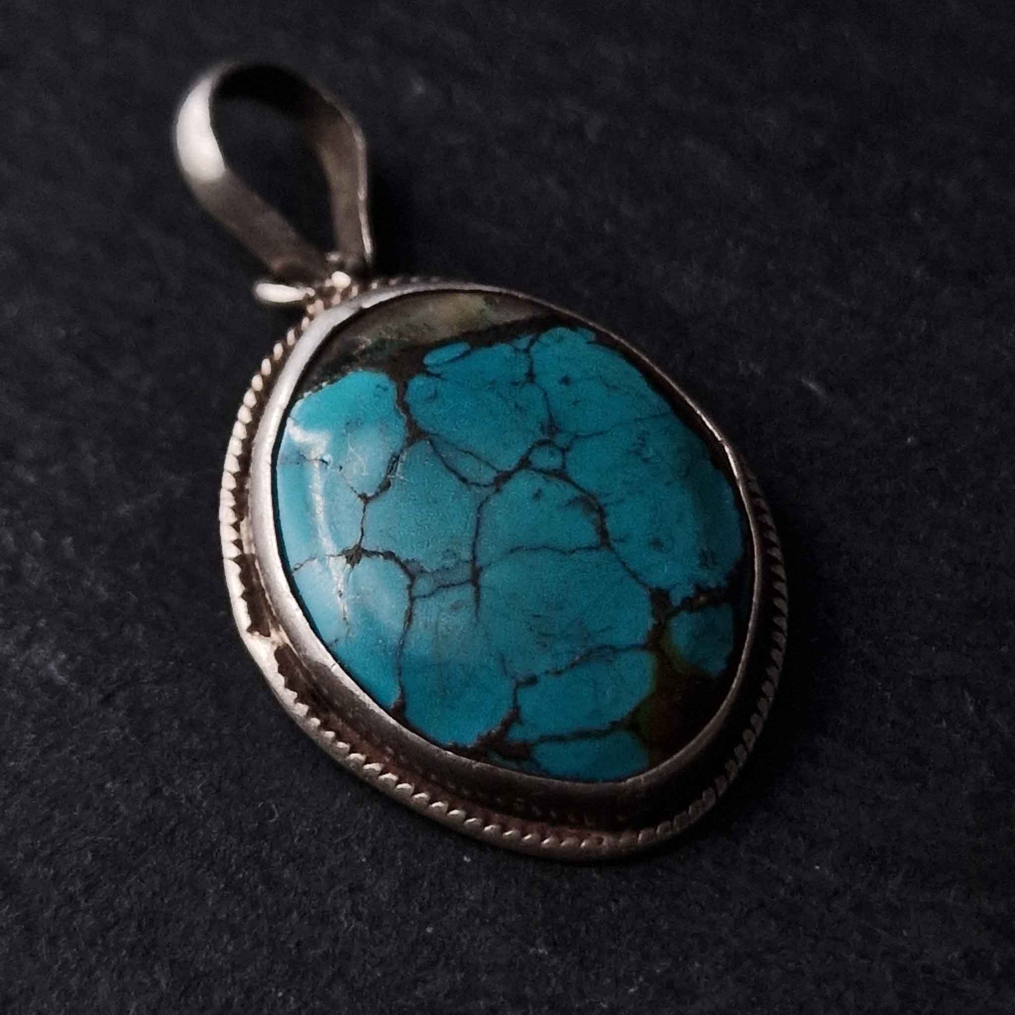 Charming Vintage Turquoise Silver Sterling Pendant