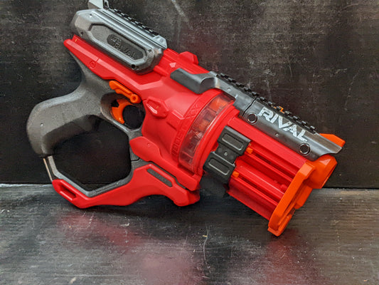 Pistolet à billes en mousse Nerf Rival Finisher XX-700 - Marque