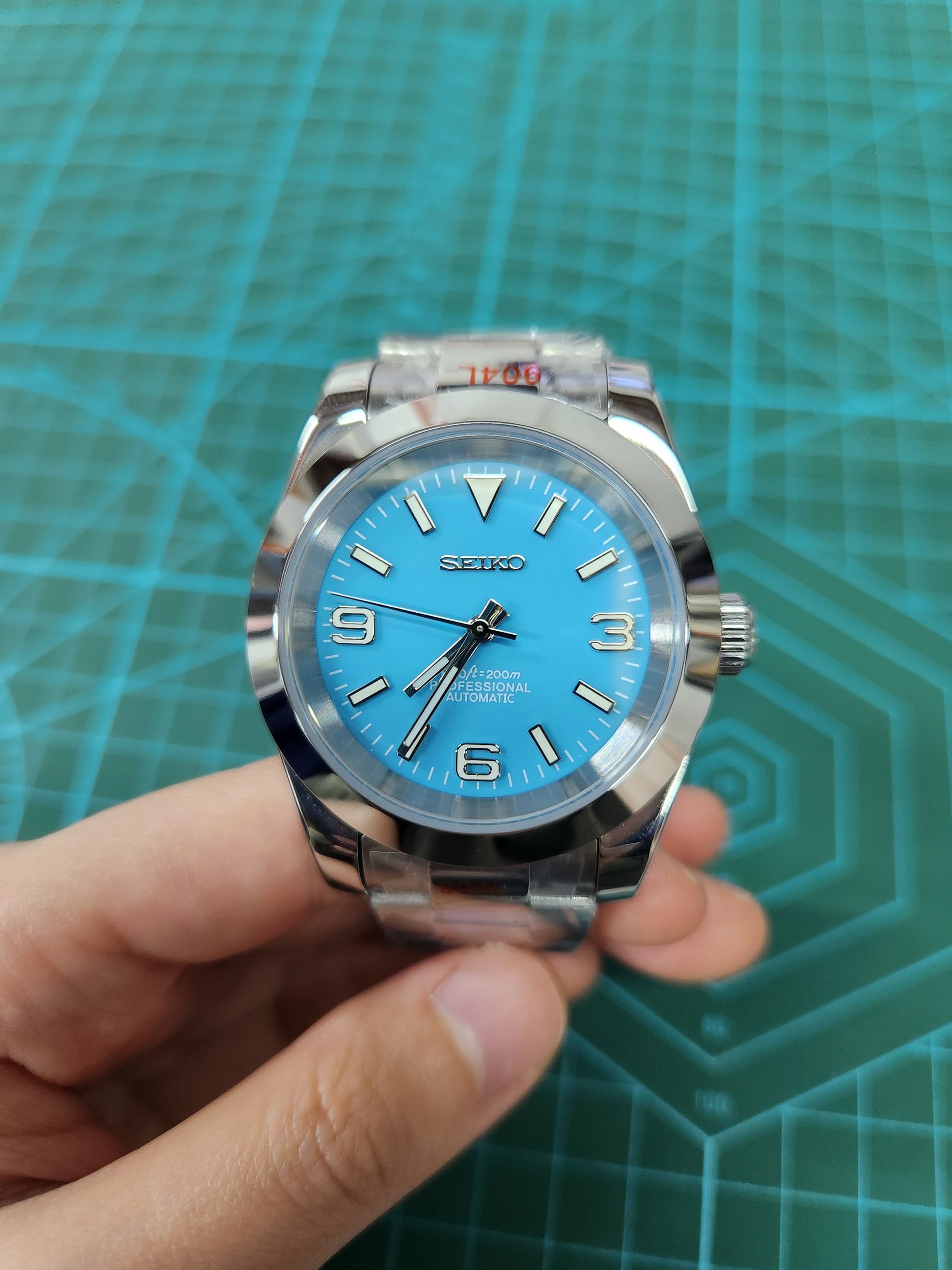 Seiko Explorer Mod Watch 39mm Automatic Tribute, Tiffany Blue, Oyster –  Watch Makeup