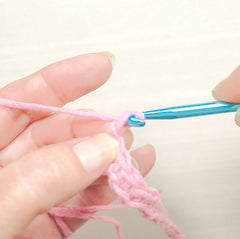 Single crochet end of row chain 1