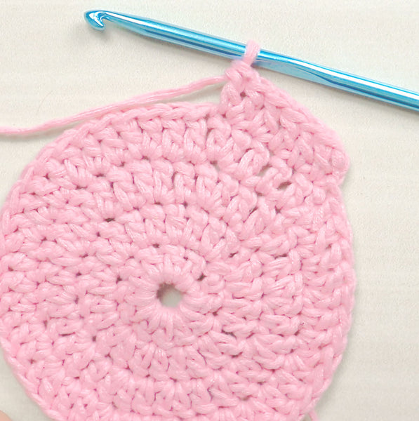 Yay!Yarn How to Crochet a Flat Circle - Main Photo