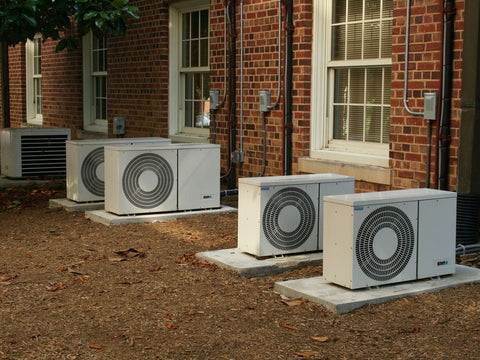 01 Outside air-conditioning units placed outdoors