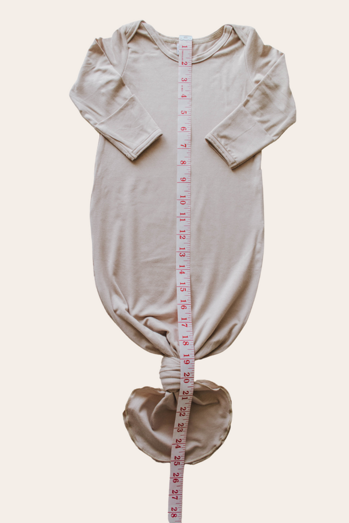 knotted baby gown are they safe for infants