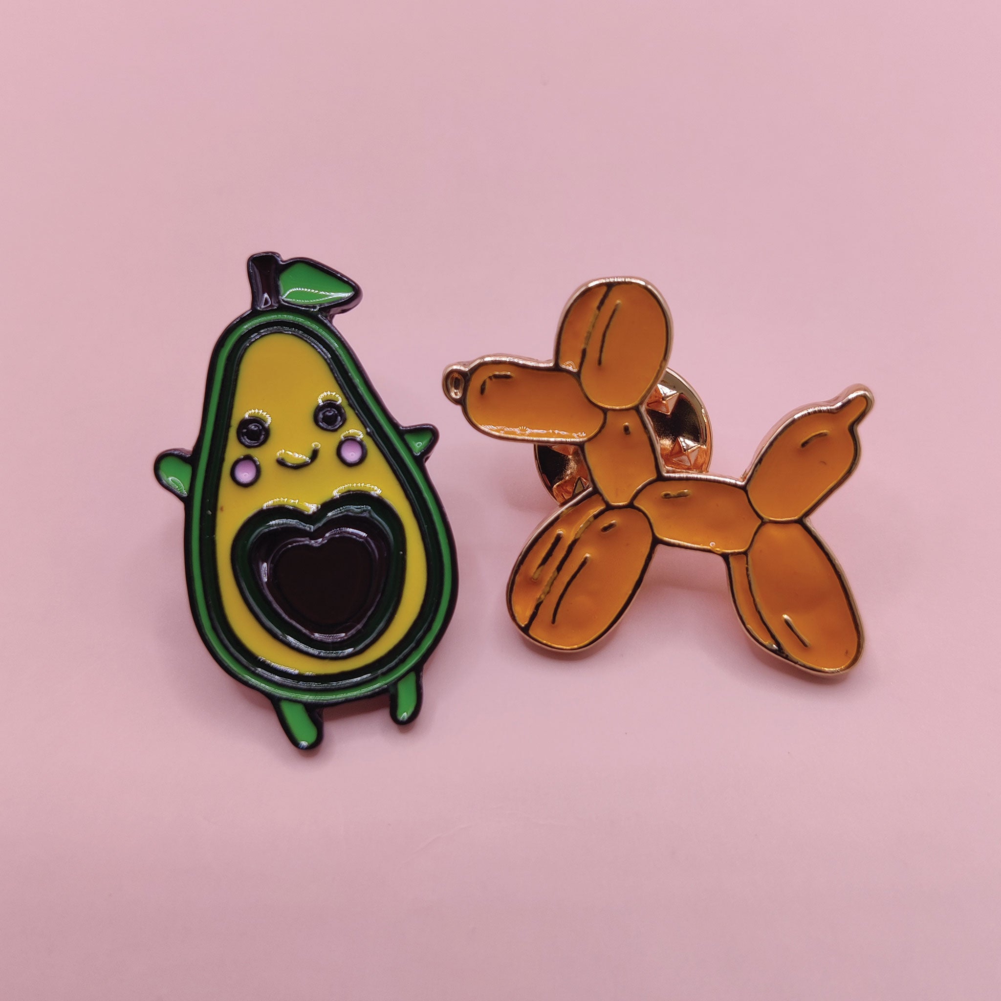 https://cdn.shopify.com/s/files/1/0635/7604/7872/products/cute-friends-pin-set.jpg?v=1653741952