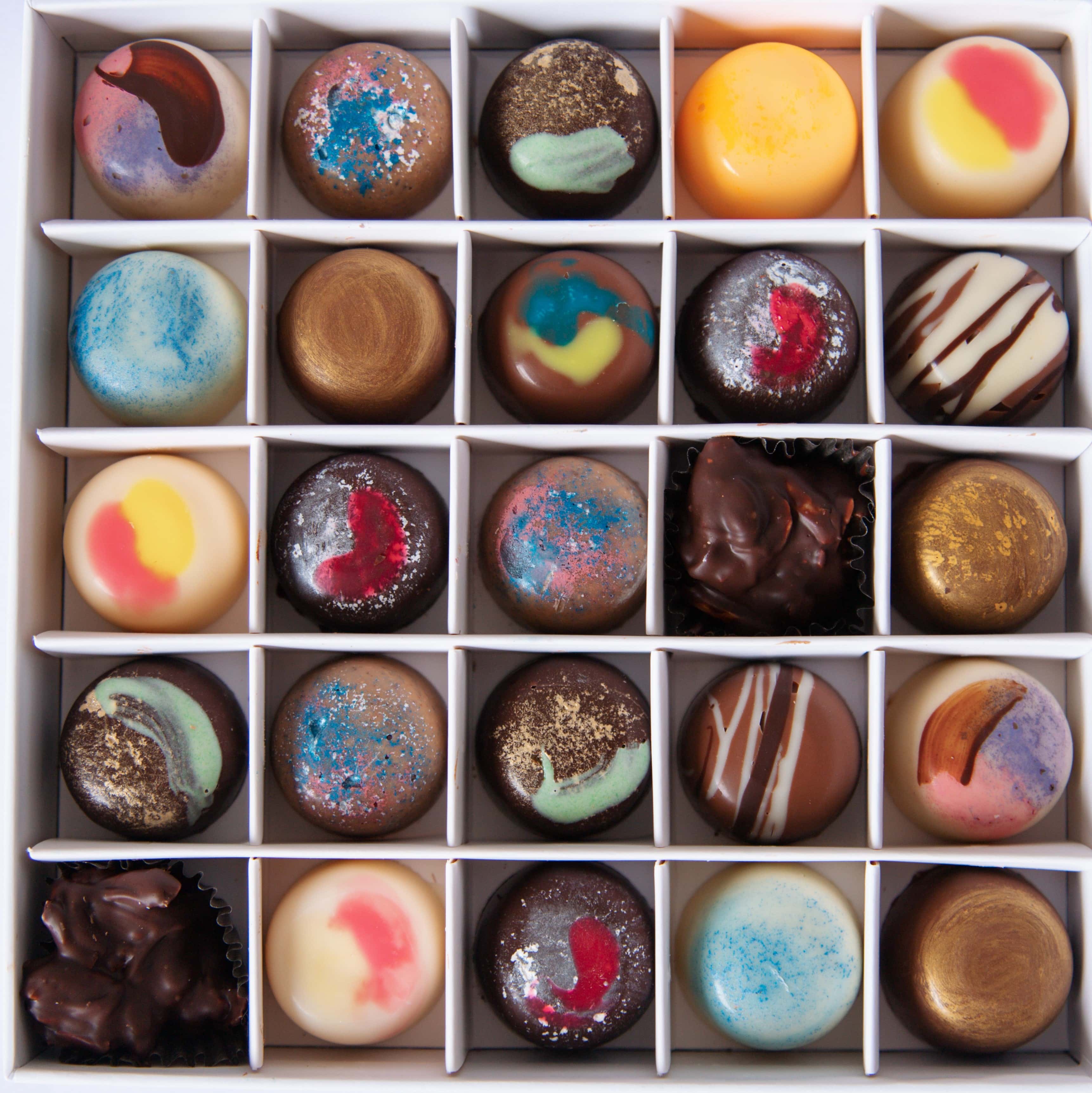 a box brumble bean chocolate in 25 diffirent designs