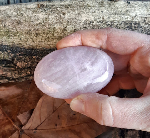 galet de quartz rose