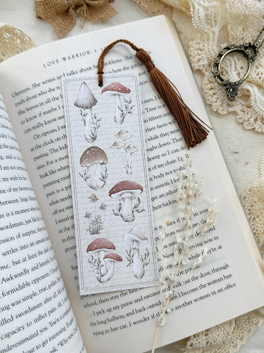 mushroom bookmark – Leelajournals