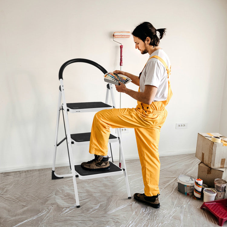 Versatile 3-Step Ladder: The multipurpose design serves as a reliable ladder, chair, or pet step stool, providing a practical solution for various household tasks.