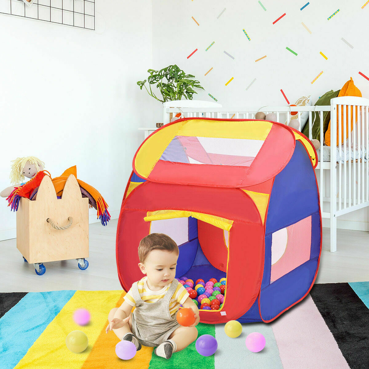  Enormous Room: This tent house offers ample space for 2-3 children under 6 years old to play together, allowing for fun interactions between friends. Additionally, it is spacious enough for an adult and child to play together, as we believe that shared playtime brings more joy to most children.