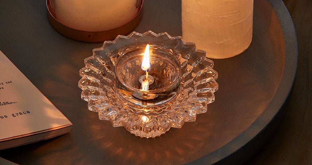 Radiance candle holder