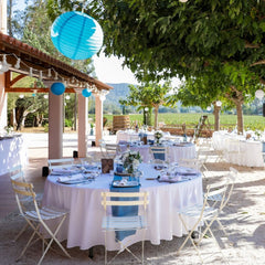 Décoration de table pour la décoration personnalisée d'un mariage bleu