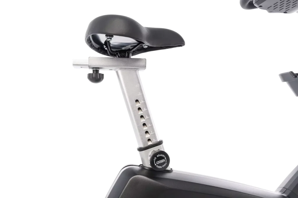 Spirit Fitness CU800 ENT Light Commercial Upright Bike