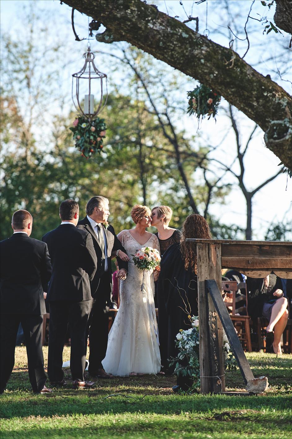 10 Vital Tips for Creatively Photographing a Wedding Ceremony // The Reason Photography