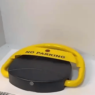 Automatska rampa za parking sa dva ključa