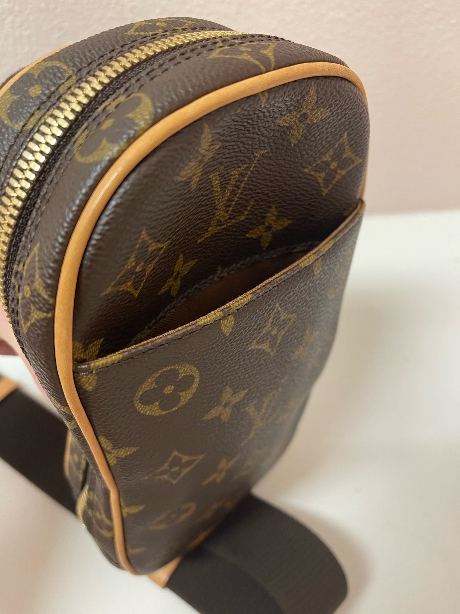 louis vuitton monogram canvas pochette gange crossbody waist pouch bag