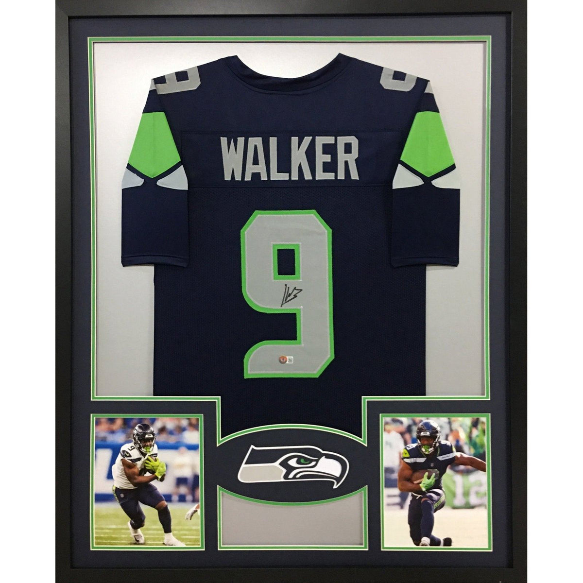 Kenneth Walker III Signed Michigan State Spartans 35x43 Framed Jersey  (Beckett)