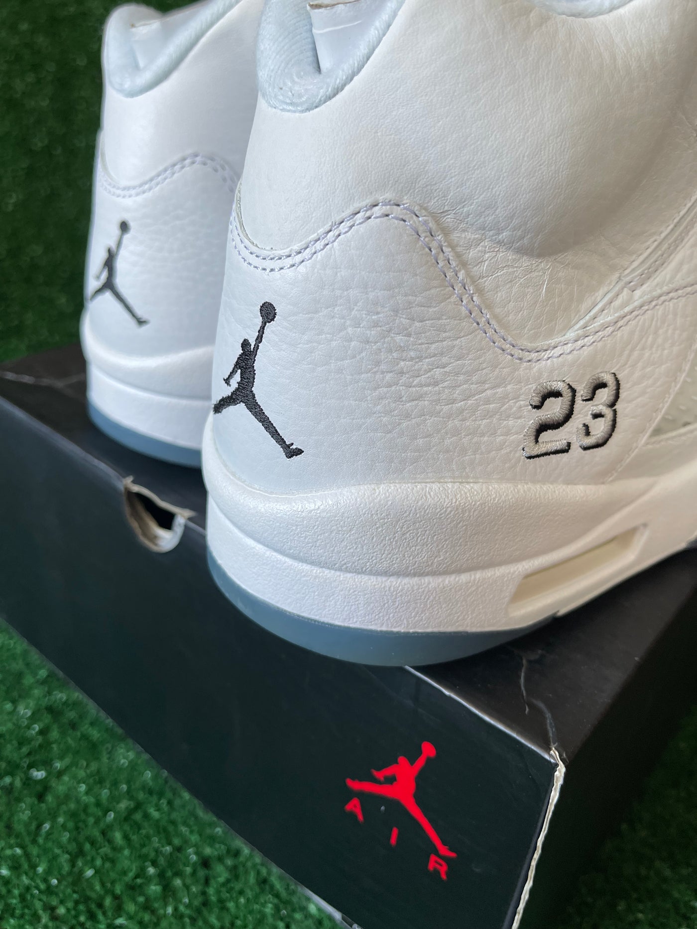 jordan 5 metallic white laces