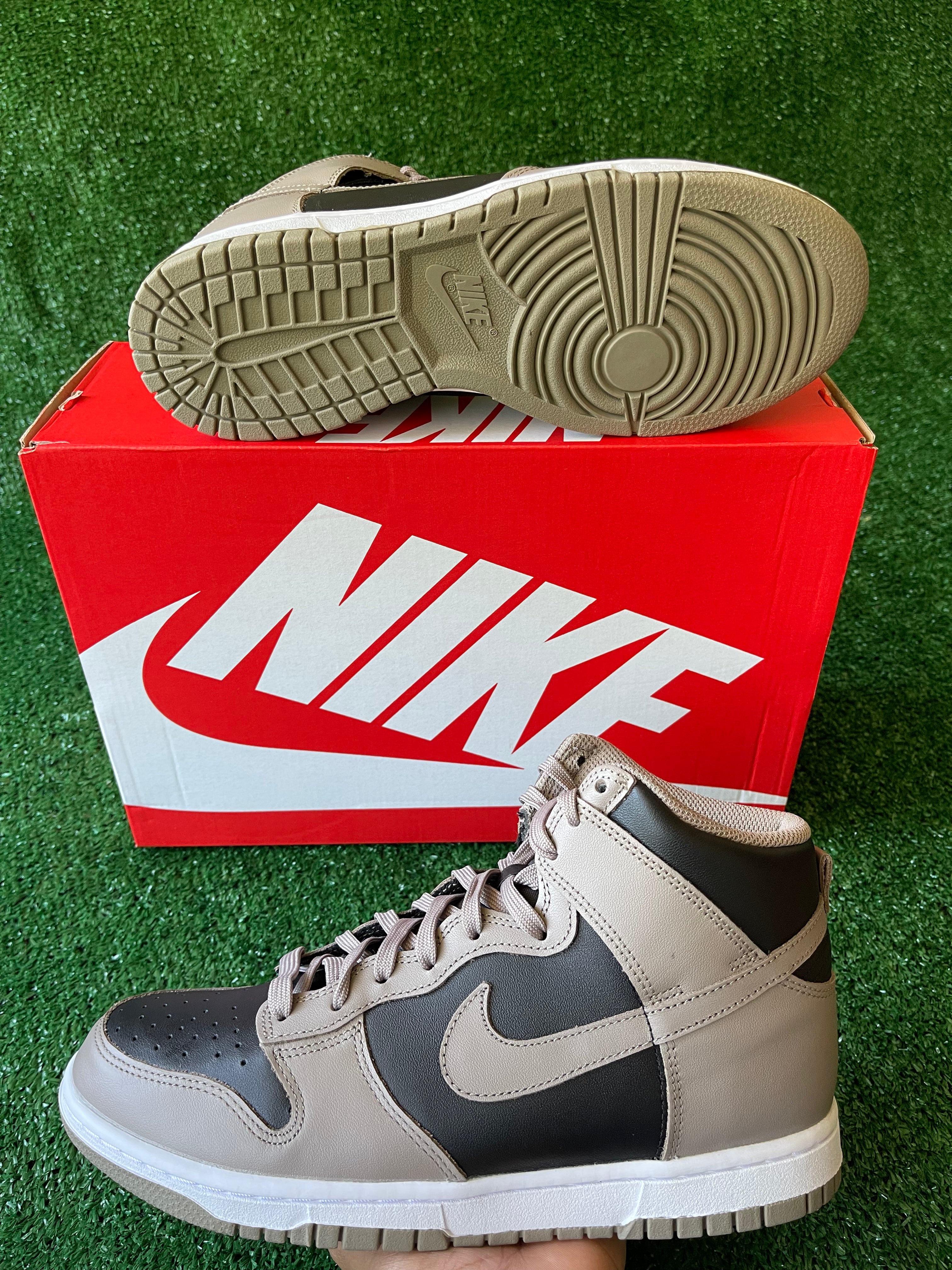 Nike Dunk High "Moon Fossil"