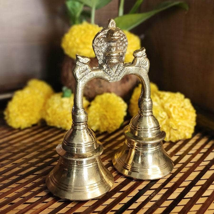 Mannar Craft Store  Brass Nandhi Pooja Hand Bell, Artisan Crafted for  Puja, Home Décoration and Gifting (5.5 Inch Height)