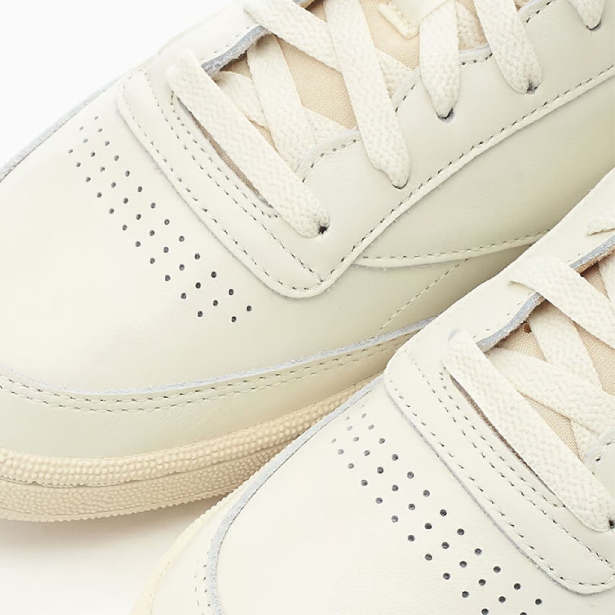 Club C 85 sneakers vintage off white