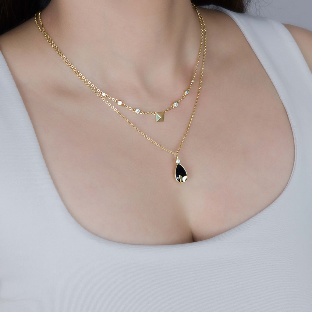 Nava Two Layer Black Pendant Gold 