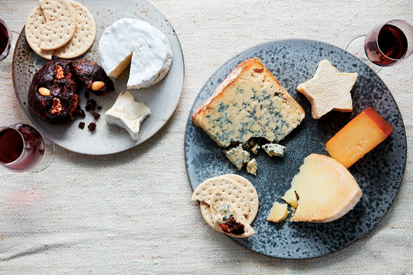 Top tips for creating a the best cheese board 